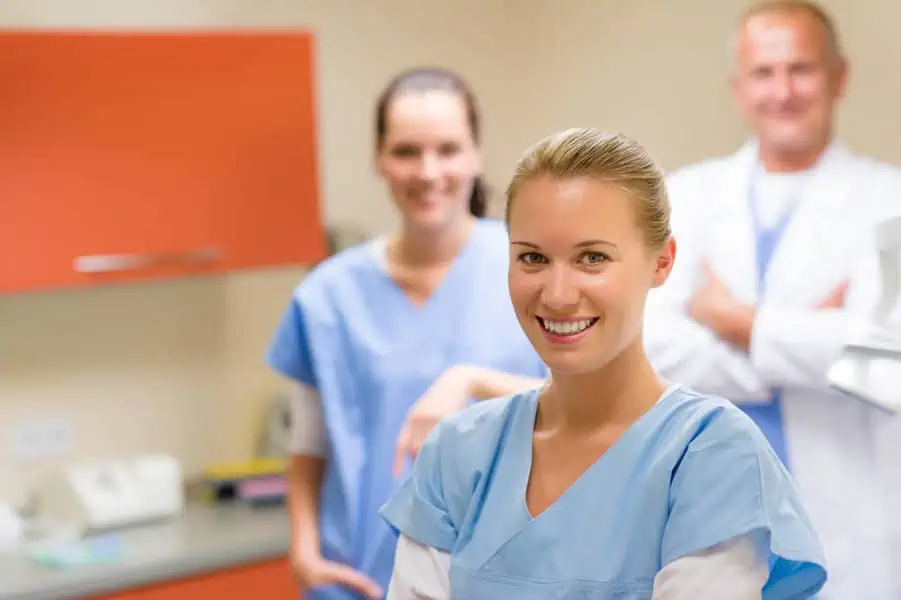 What to Expect From a Career As a Nursing Assistant - ICI